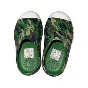 Native Green Camo Toddler Shoes Size 6